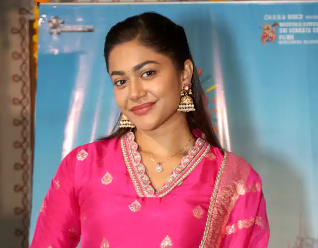 Heroine Payal Radhakrishna Photos